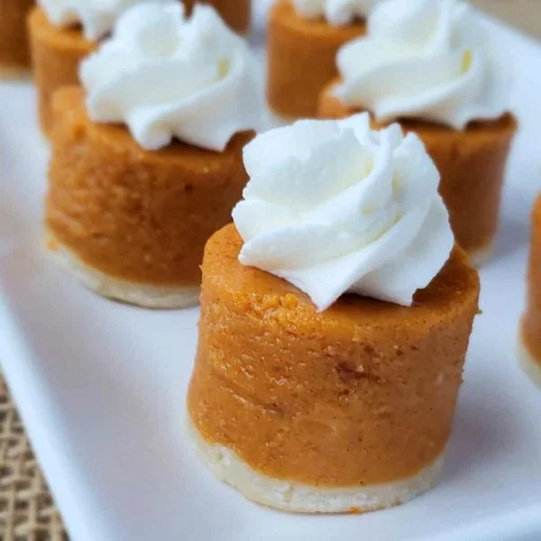 2-Ingredient Pumpkin Pie Minis