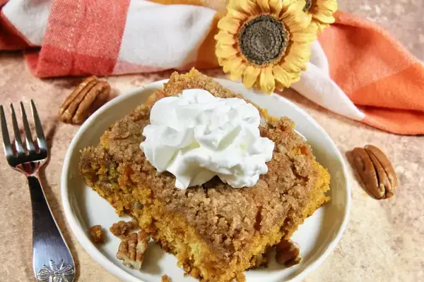 Pumpkin Streusel Cake